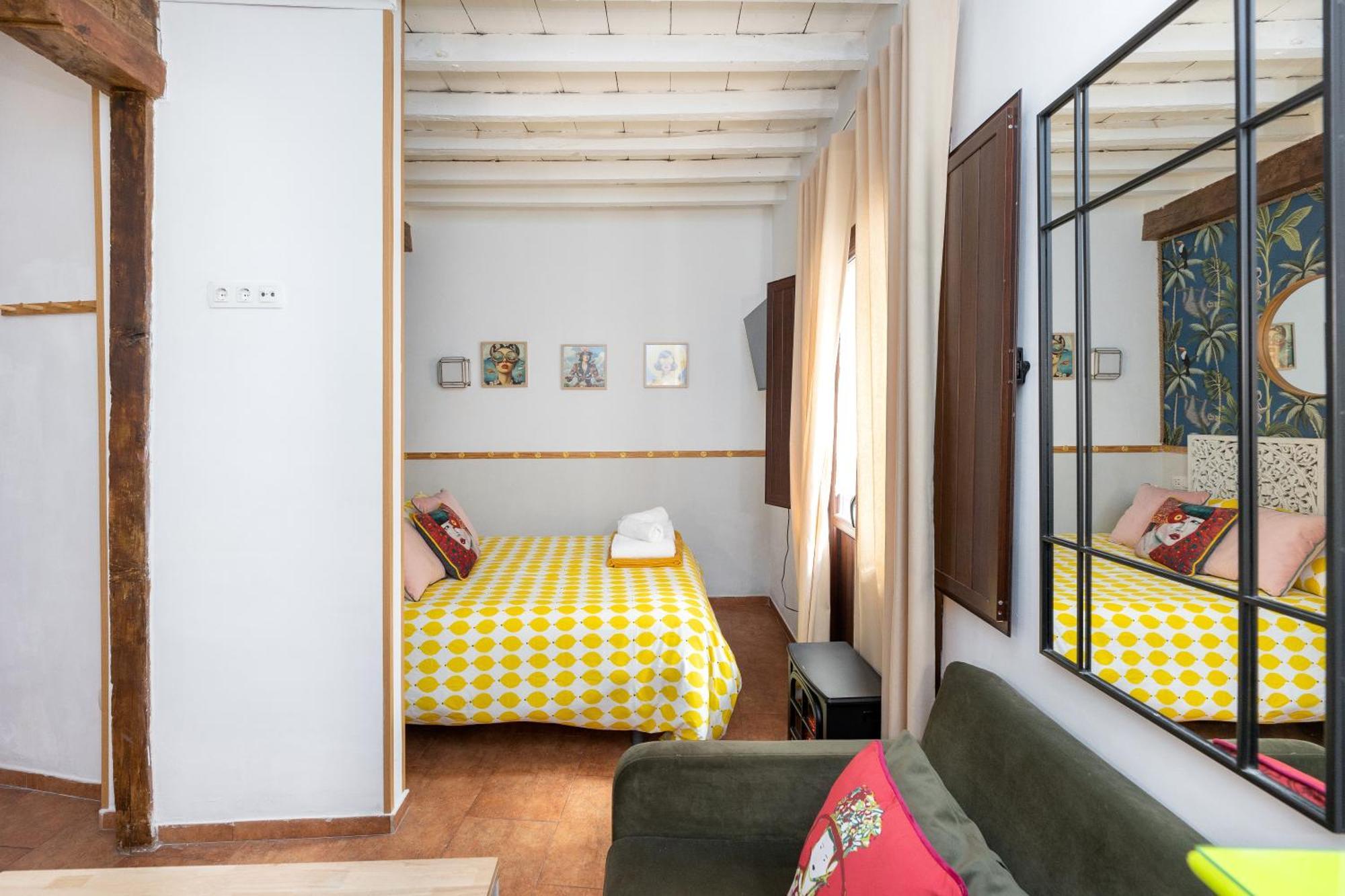 Apartamentos - Pinksparrow - Granada Bilik gambar